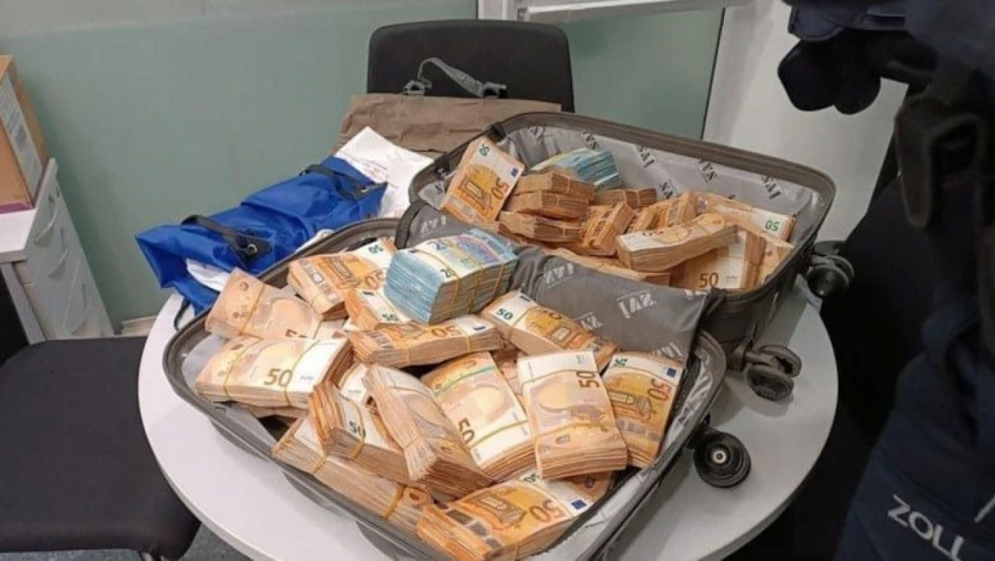 Kapıkule’nin karşısında yüklü döviz yakalandı