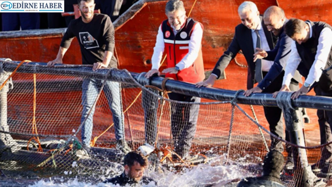 Yumaklı: “Su ürünlerinde 3 milyar dolarlık ihracat hedefindeyiz”