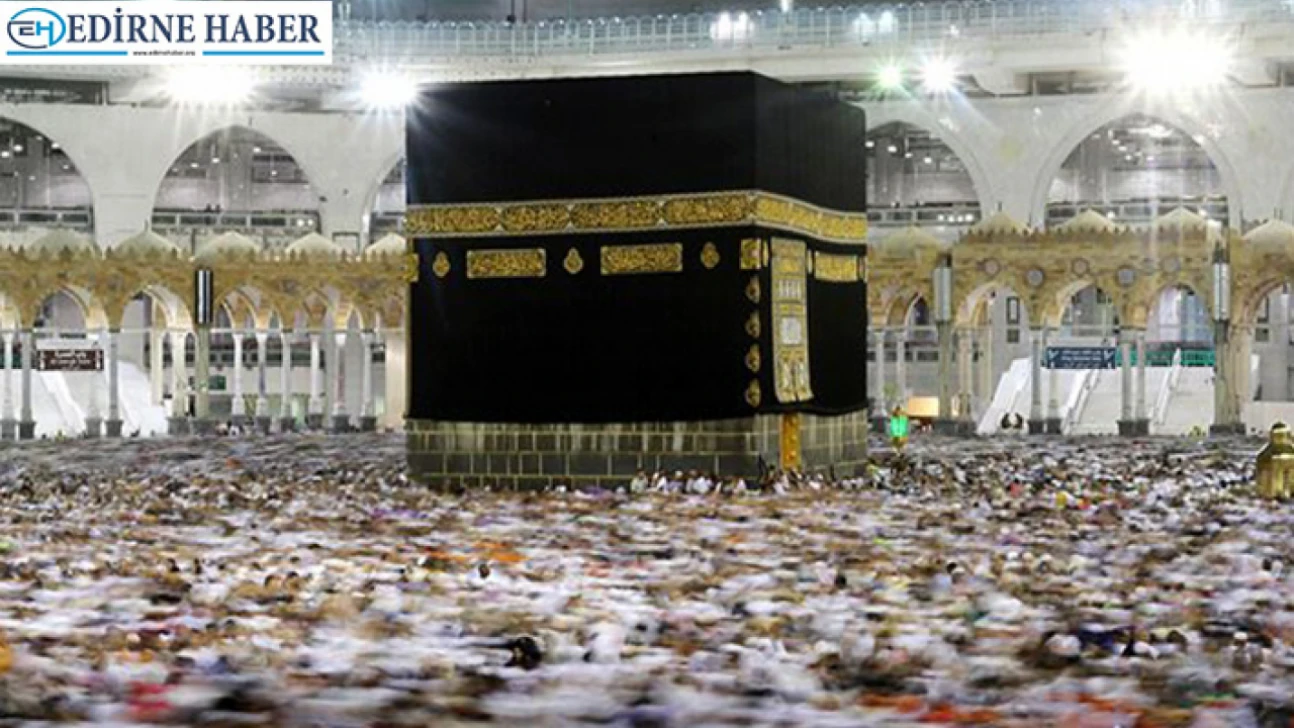 Diyanet'ten öğretmen, öğrenci ve velilere özel umre programı