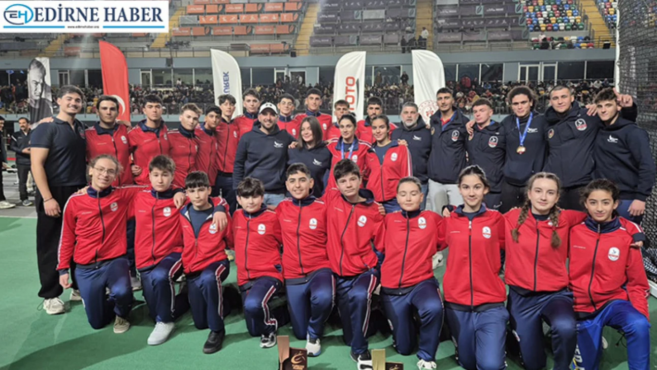 TED Edirne Koleji Kürek Kulübü sezona kupalarla başladı