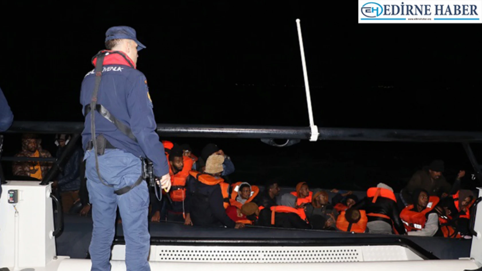 Çanakkale açıklarında 45 düzensiz göçmen yakalandı