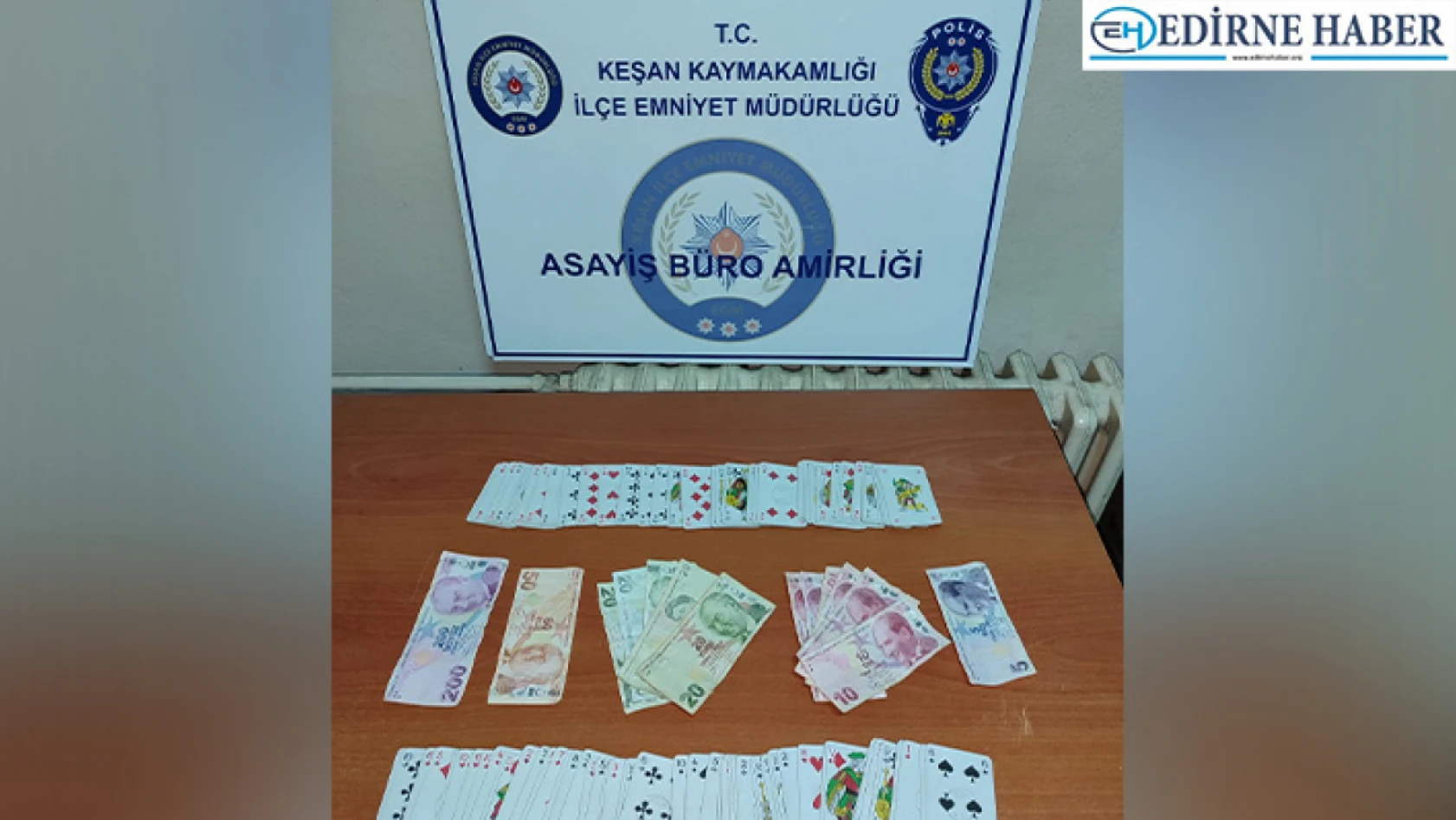 Edirne'de kahvehanede kumar oynayan 4 kişiye para cezası verildi