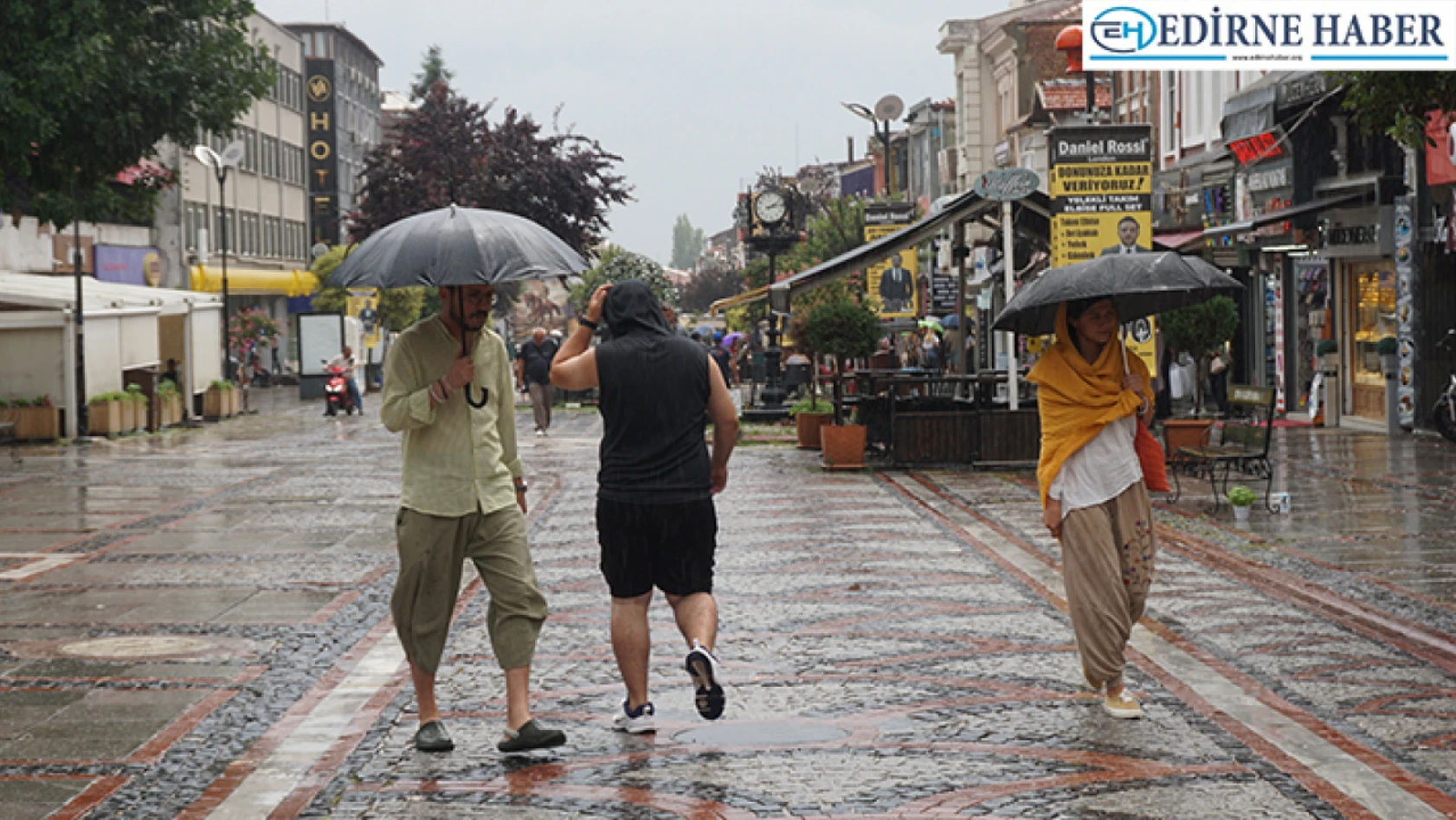 Edirne'de kavurucu sıcak, yerini yağmura bıraktı