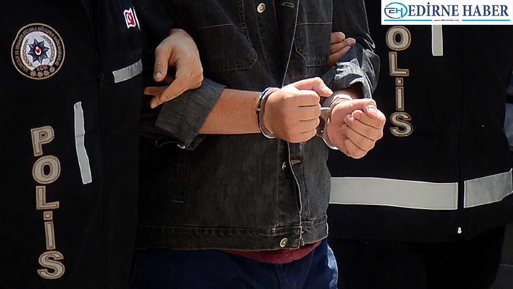 Edirne'de uyuşturucu ele geçirilen otomobildeki 2 zanlı tutuklandı