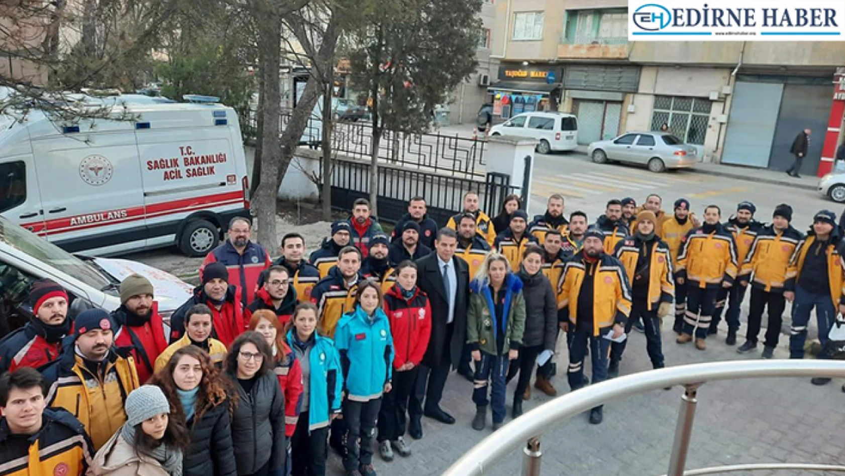 Edirne'den deprem bölgesine sağlık personeli gönderildi