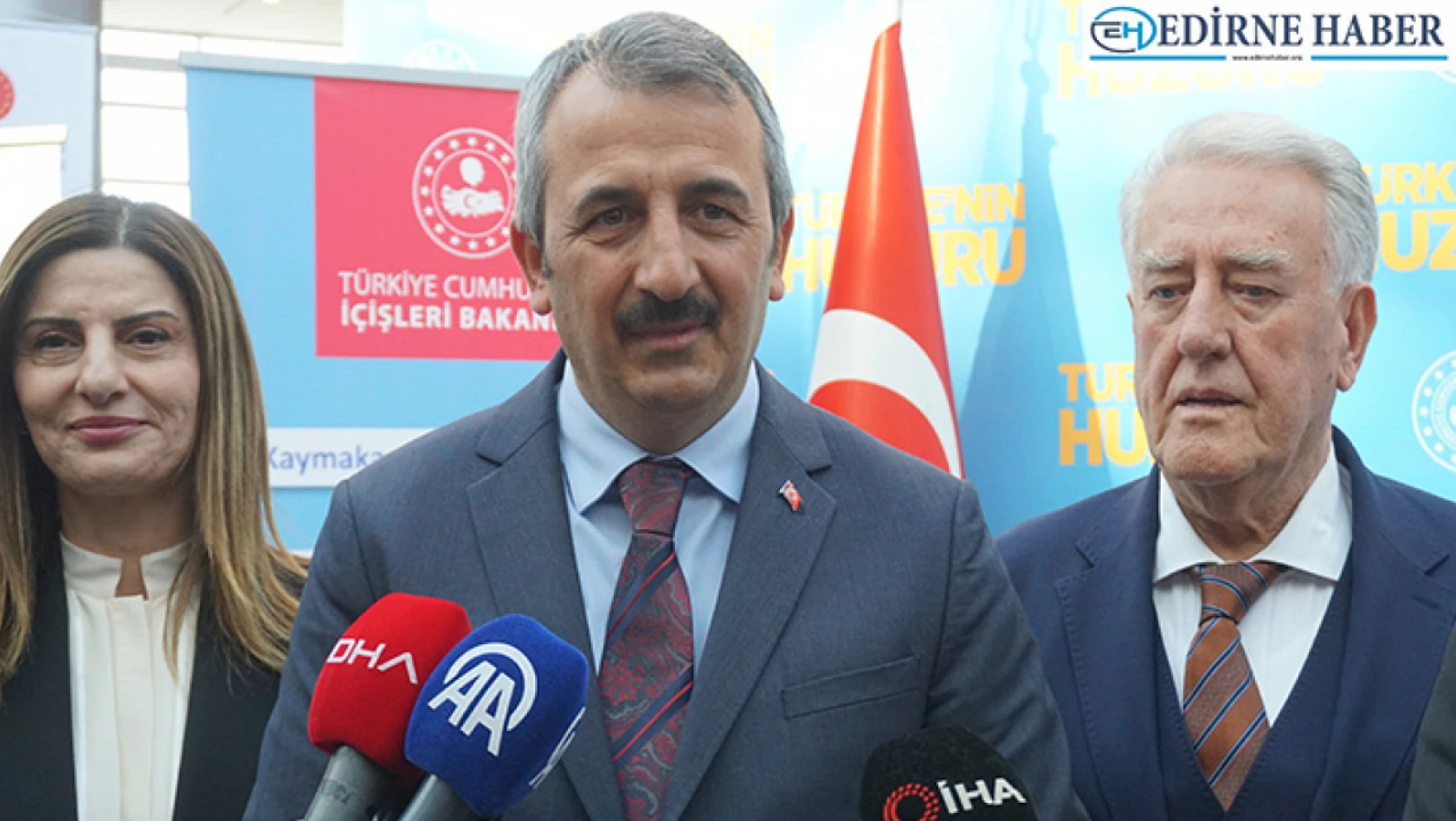 Edirne'nin ev sahipliğindeki fuara 300 firma, 40 bin öğrenci katıldı