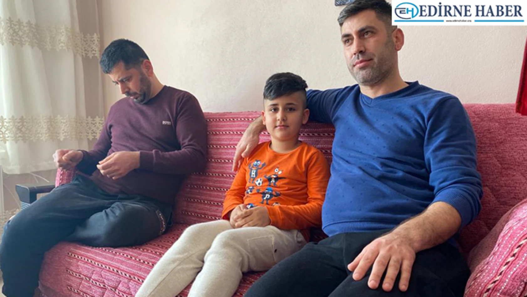 Edirne'ye gelen depremzede aileye destek olmak için evinin kapılarını açtı