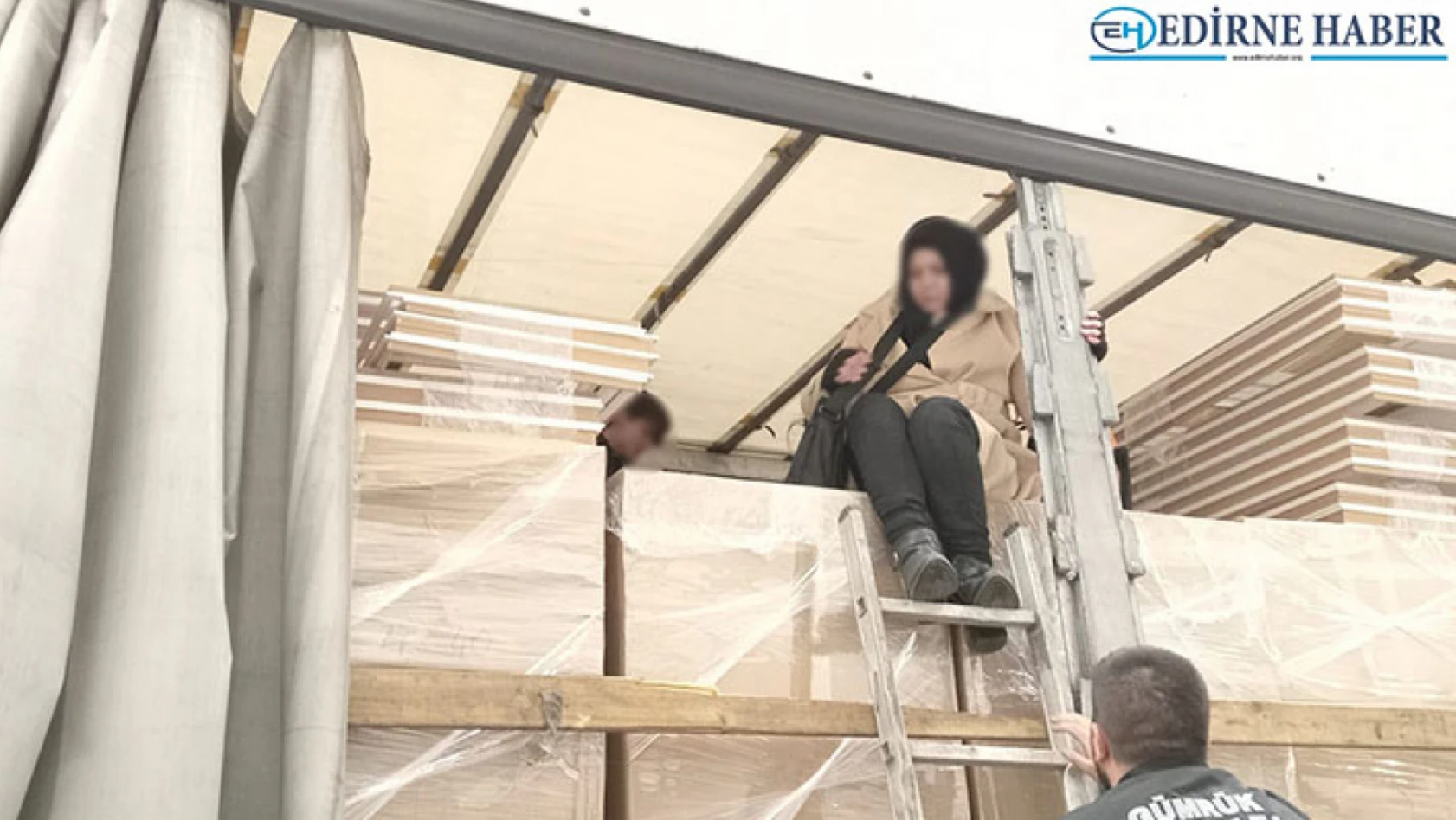 İpsala Gümrük Kapısı'nda 8 düzensiz göçmen yakalandı