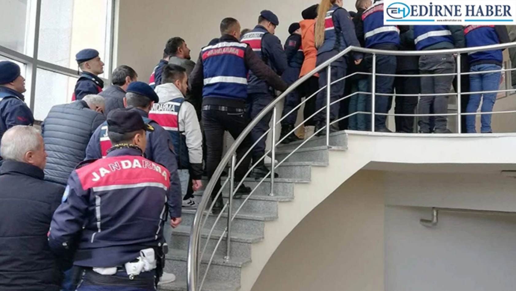 Jandarmadan organize suç örgütüne operasyonda 14 kişi tutuklandı