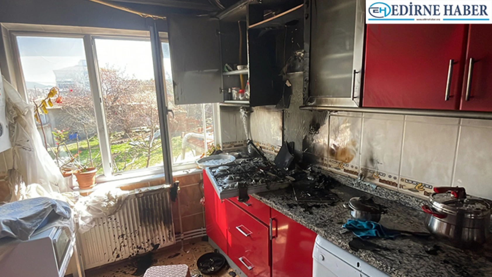 Keşan'da evde çıkan yangında 1 kişi yaralandı