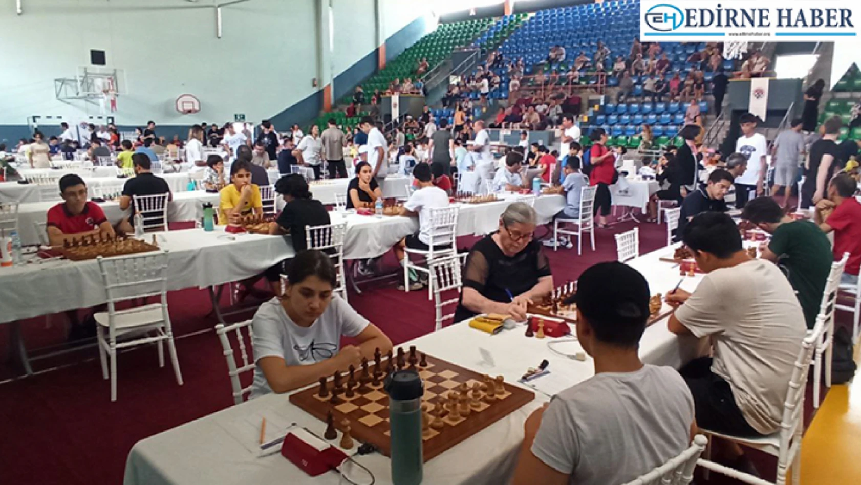 Keşan'da Uluslararası Açık Satranç Turnuvası düzenleniyor