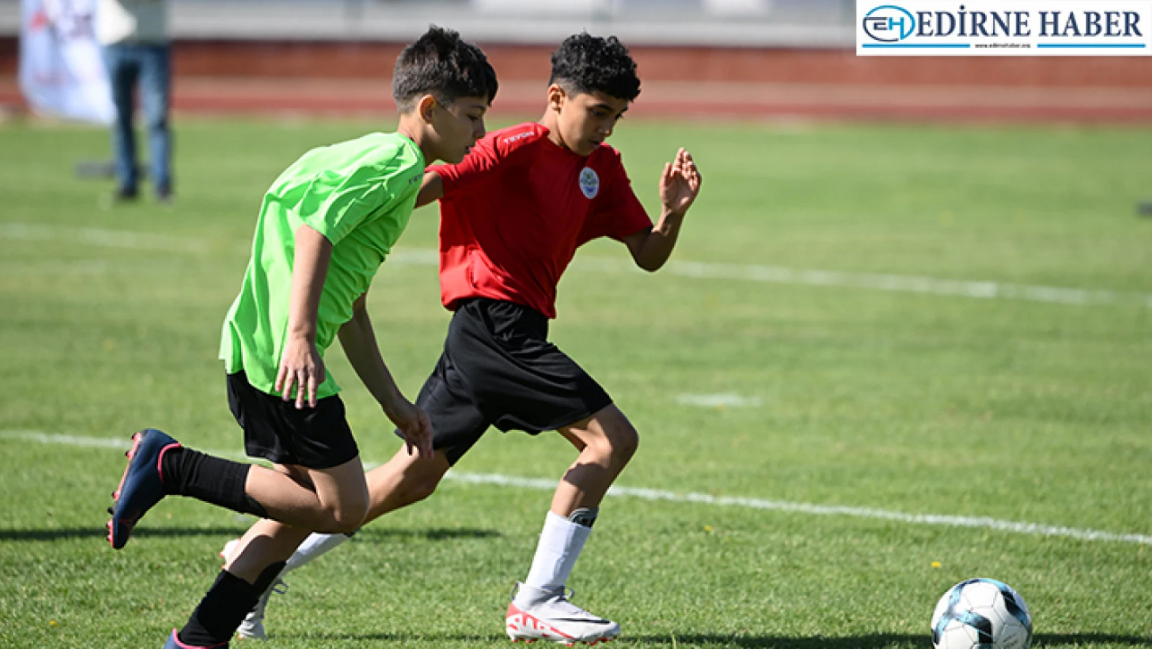 'Mahalle ligi' projesi kapsamındaki ortaokullar futbol final müsabakası yapıldı