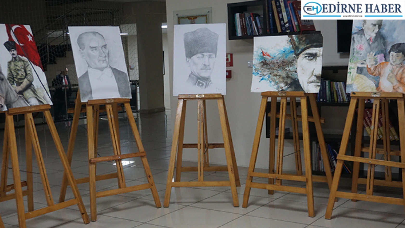 Öğretmenler Günü'ne özel hazırlanan Atatürk resimleri sergilendi