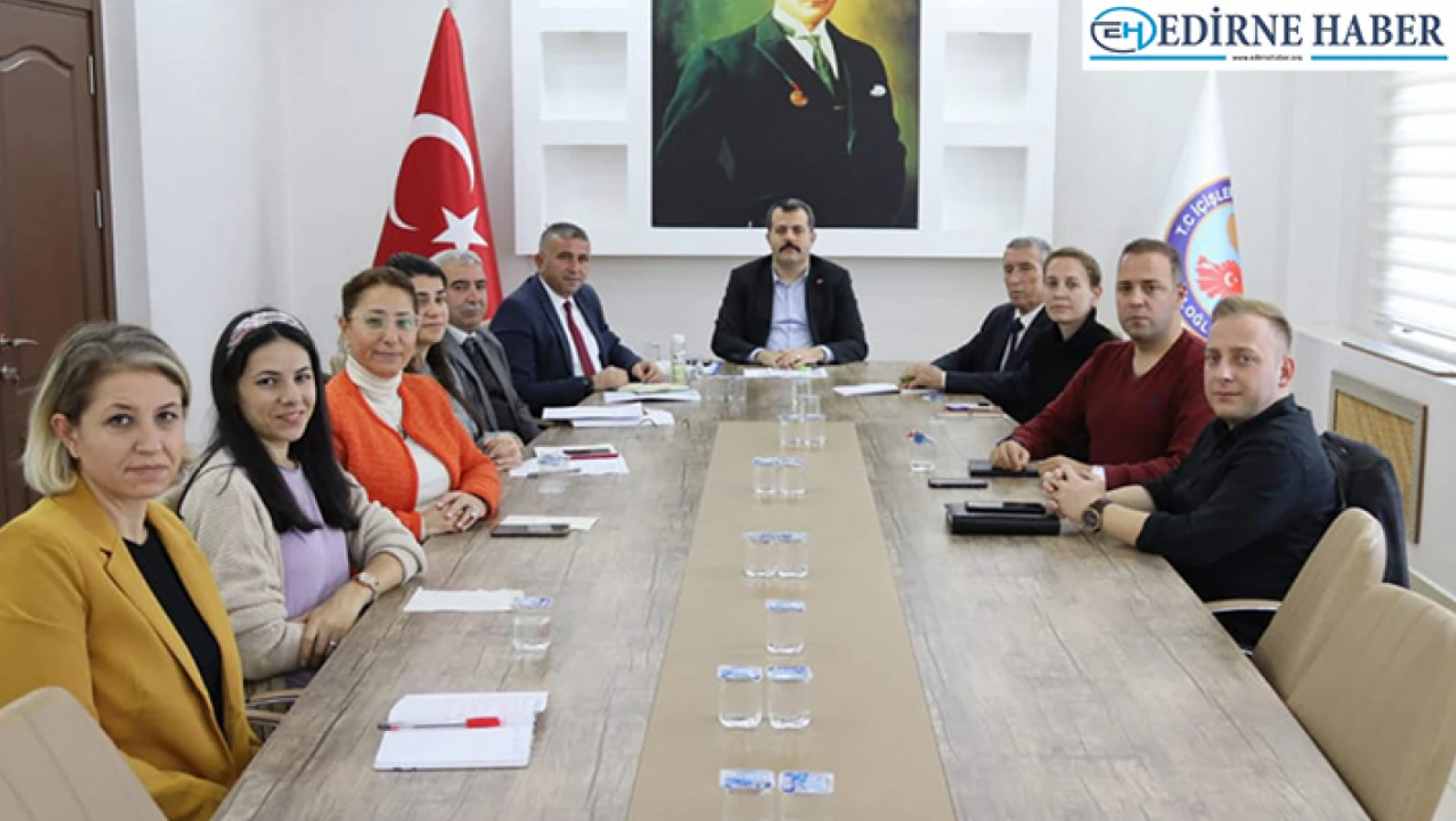 Süloğlu'ndaki eğitim çalışmalarının değerlendirildiği toplantı gerçekleştirildi