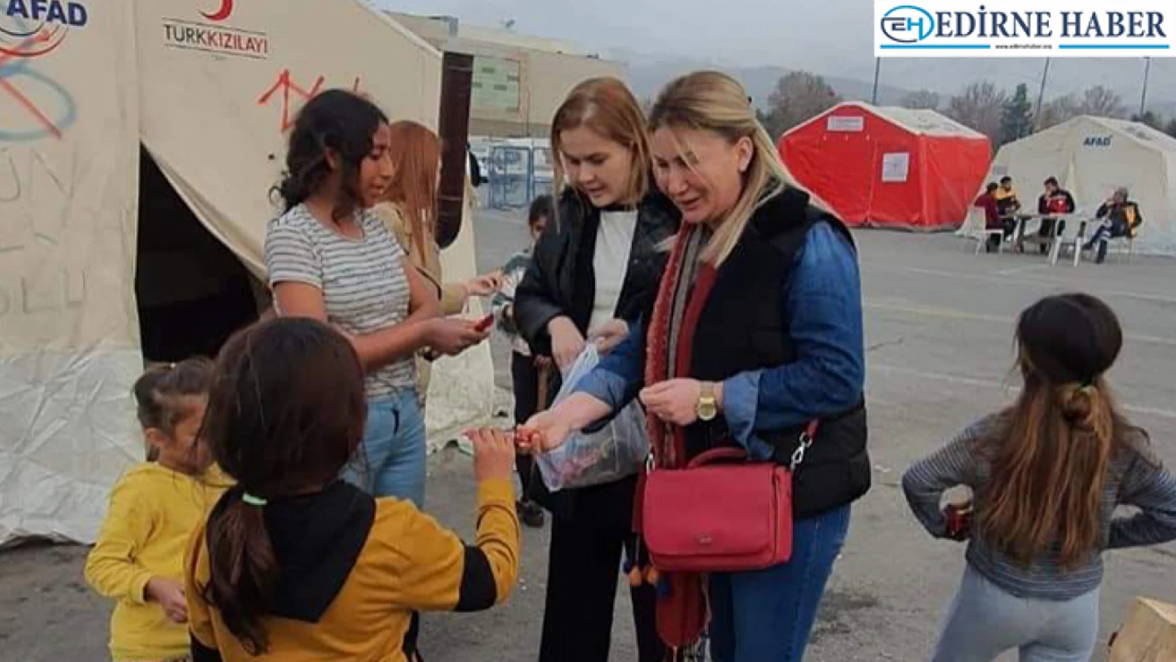 Türkiye Beyazay Derneği  Edirne Şubesi üyeleri, depremzedelerle bir araya geldi