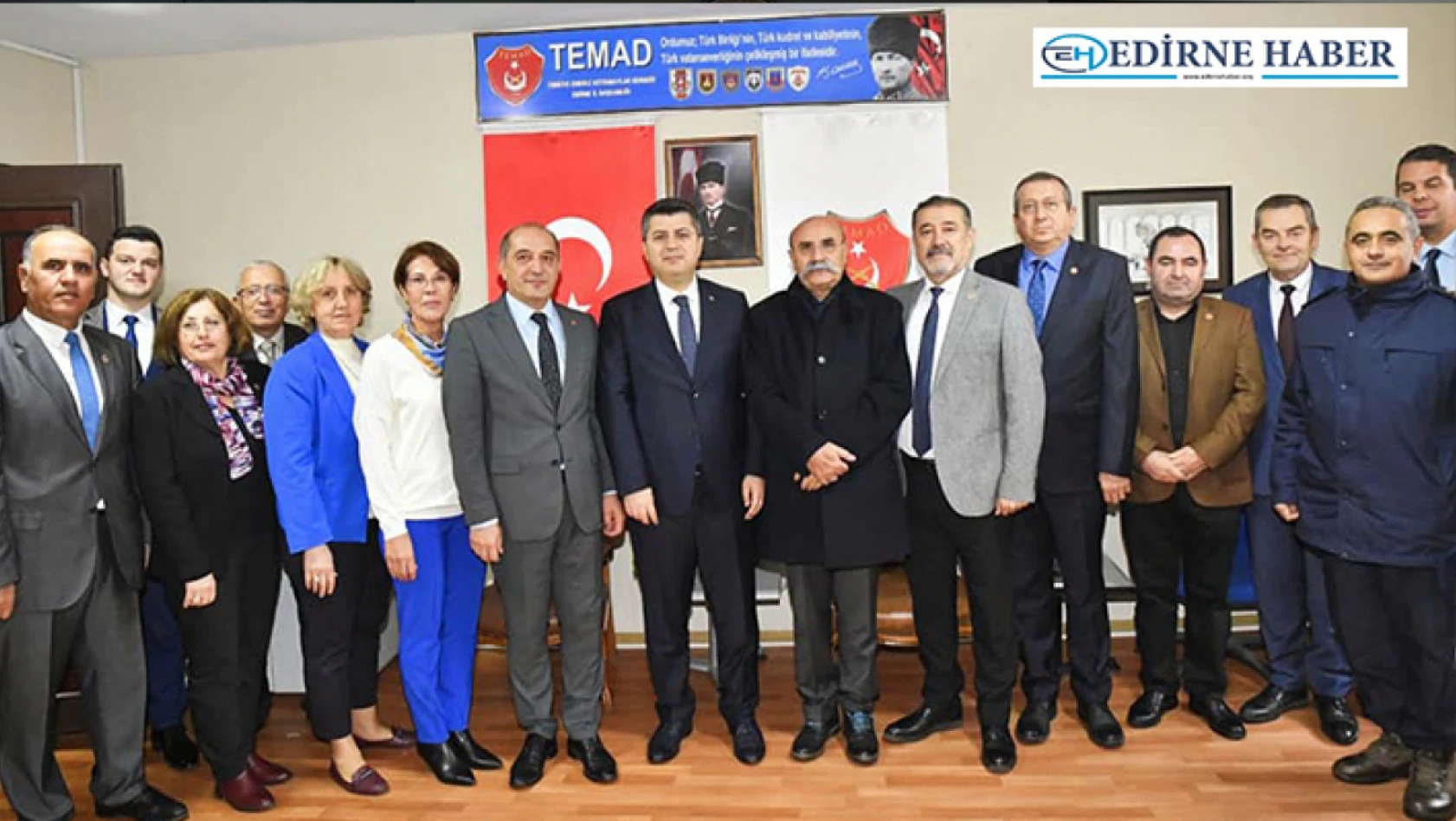 Vali Kırbıyık ve beraberindeki heyetten Türkiye Emekli Astsubaylar Derneği'ne ziyaret