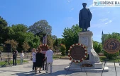 Kılıçcıgil ''Sosyal medya fenomenlerinden değil, eczacılardan bilgi alın'