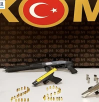 3 ruhsatsız tabanca ve pompalı tüfek ele geçirildi