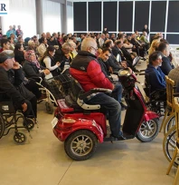 30 akülü tekerlekli sandalye sahiplerine teslim edildi