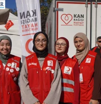 Genç Kızılay Gönüllülerinden çocukların yüzünü güldüren etkinlik