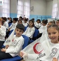 Minik yüreklerden Kızılay Haftası'nda büyük duyarlılık