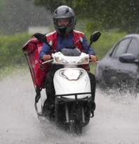 Moto kuryelerin trafiğe çıkışı yasaklandı