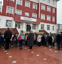 Okullarda 6 Şubat deprem şehitleri anıldı