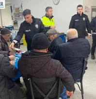 Polis ekiplerinden vatandaşlara bilgilendirme