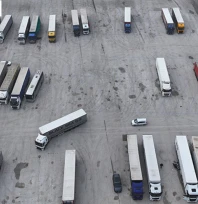 Valilikten hızlı çözüm: Tır kuyruğu sorunu 'Gurbetçi Otoparkı'yla aşıldı