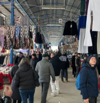 Yılbaşı hareketliliği Cuma Pazarı'na yansıdı