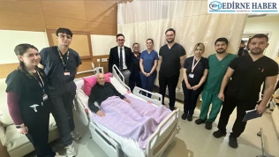 81 yaşındaki prostat kanseri hastası kapalı yöntemle ameliyat edildi