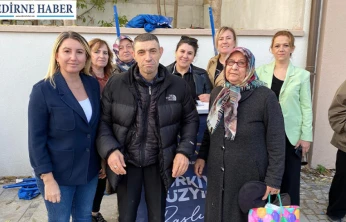 AK Parti Edirne Kadın Kolları Saraçlar Caddesi'nde Vatandaşlarla Buluştu