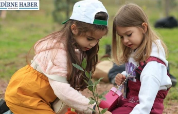 Atatürk'ü anarken geleceğe nefes öğrenciler fidan dikecek
