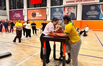 Bilek güreşi müsabakaları tamamlandı