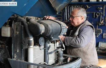 Çırak olarak başladığı mesleğini 54 yıldır sürdürüyor