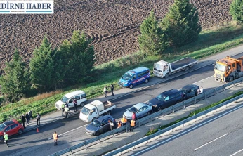 D-100'de tedbirsizlik isyan ettirdi: Sinyalizasyon ve uyarı levhası yetersiz!