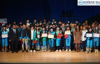 Deneyap Edirne'de 200 genç teknoloji yolculuğuna uğurlandı