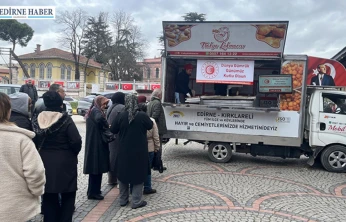 Dünya Gümrük Günü'nde Eski Cami Önünde Lokma İkramı