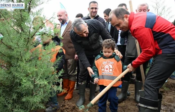 Fidanlar toprakla buluşturuldu