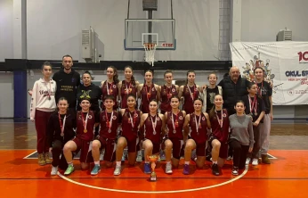 IC TREDAŞ Spor Kulübü U18 Kız takımı, il şampiyonu oldu