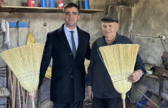 İpsala Kaymakamı Sevgili'den süpürge ustası Mustafa Şahin'e ziyaret