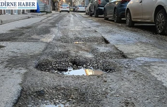 Kaleiçi sakinleri, bozulan yollardan, toz-topraktan şikayetçi değilmiş!....