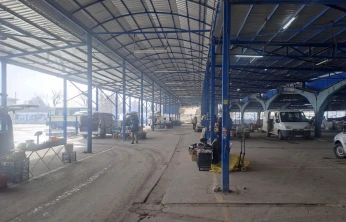 Kar ve ayaz pazara engel oldu