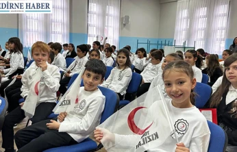 Minik yüreklerden Kızılay Haftası'nda büyük duyarlılık