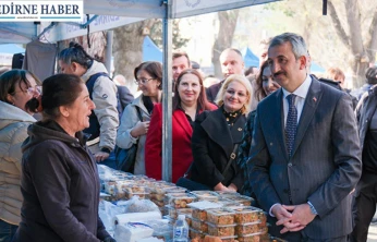 Polis Eşleri Derneği'nin kermesi yoğun ilgi gördü