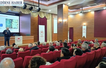 Prof. Dr. Yeninar, 'Arı ölümlerinin çoğu kışlamaya bağlı ortaya çıkıyor'