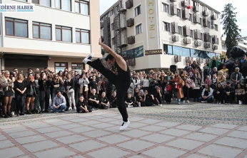 Saraçlar'da dans festivali ilgiyle izlendi