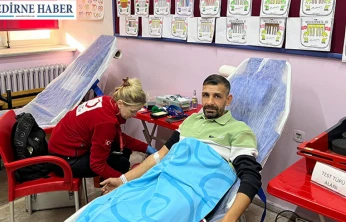 Şehit Asım İlkokulu'nda kan bağışına yoğun katılım