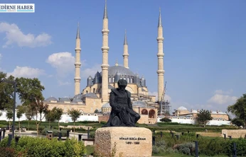 Selimiye'de çimentolu izler temizlendi, orijinal dokular ortaya çıkarıldı