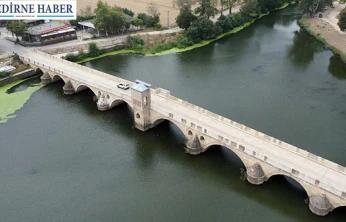 Tarihi köprülerde yol düğümü